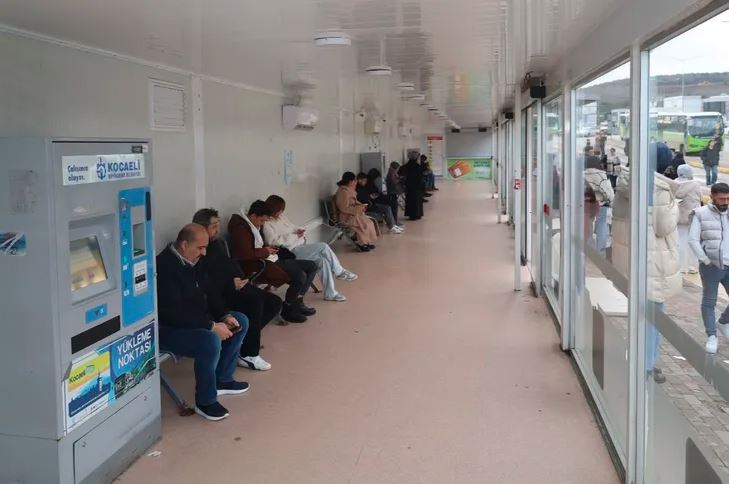 Akıllı duraklar Kocaeli’ni ısıtıyor